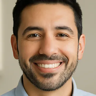 Luis D.