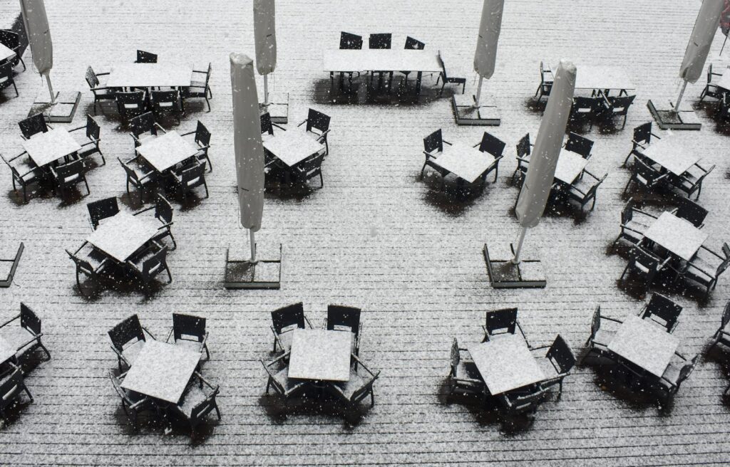 Restaurant seasonal revenue swings creating vulnerability to MCA stacking debt spiral