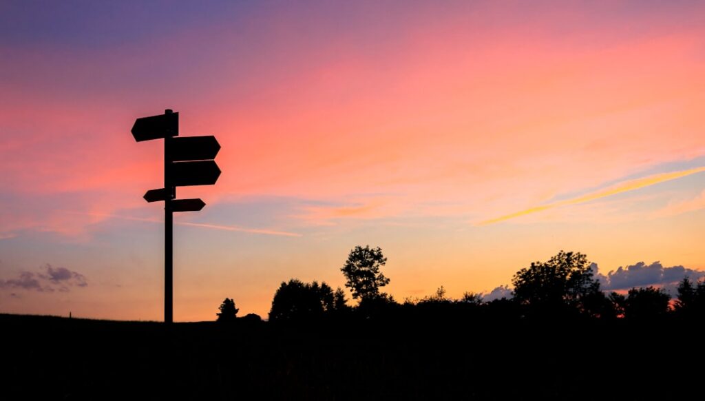 Decision point representing lump sum versus structured plan choice