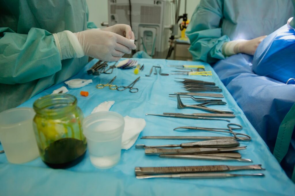 Veterinary surgery suite equipped with monitoring and imaging equipment