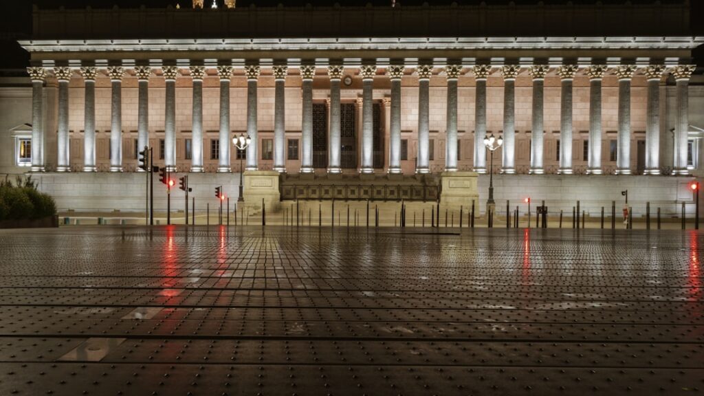 Courthouse exterior representing MCA litigation and loan recharacterization cases