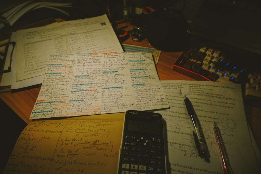 Calculator and financial statements used to evaluate a settlement