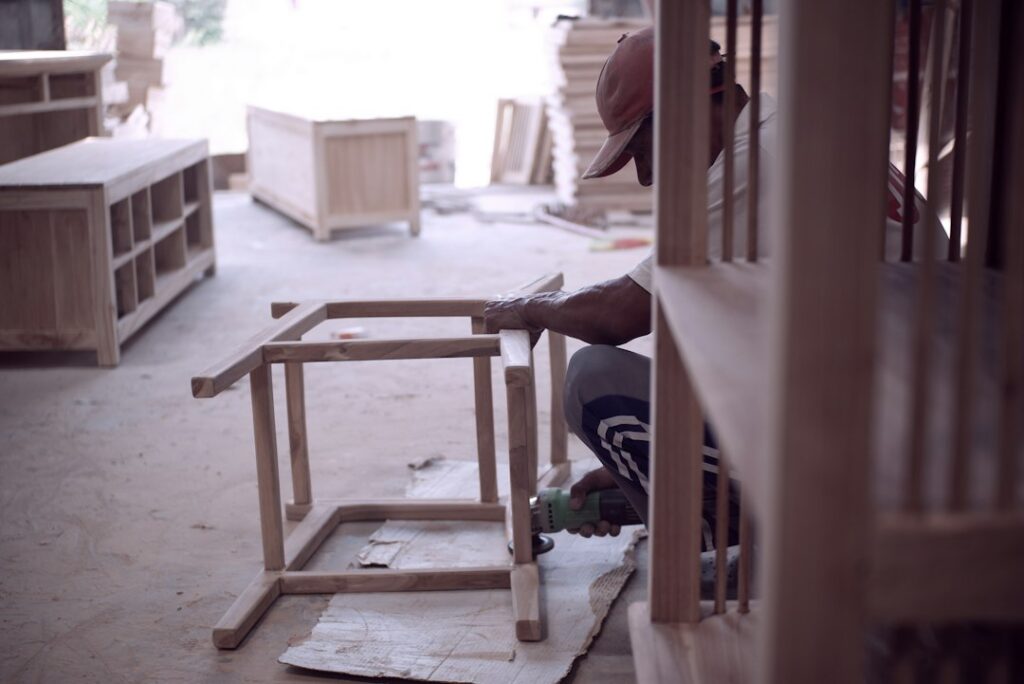 Custom cabinet shop with unfinished customer orders